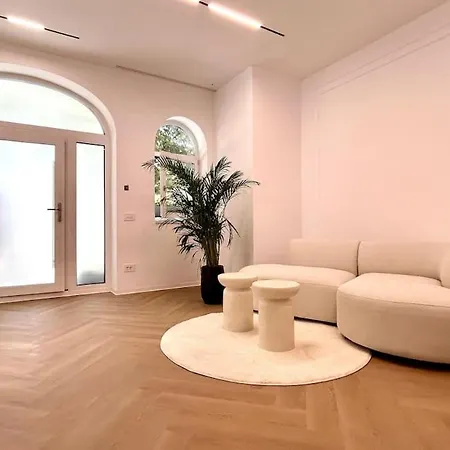 Apartment Romantic